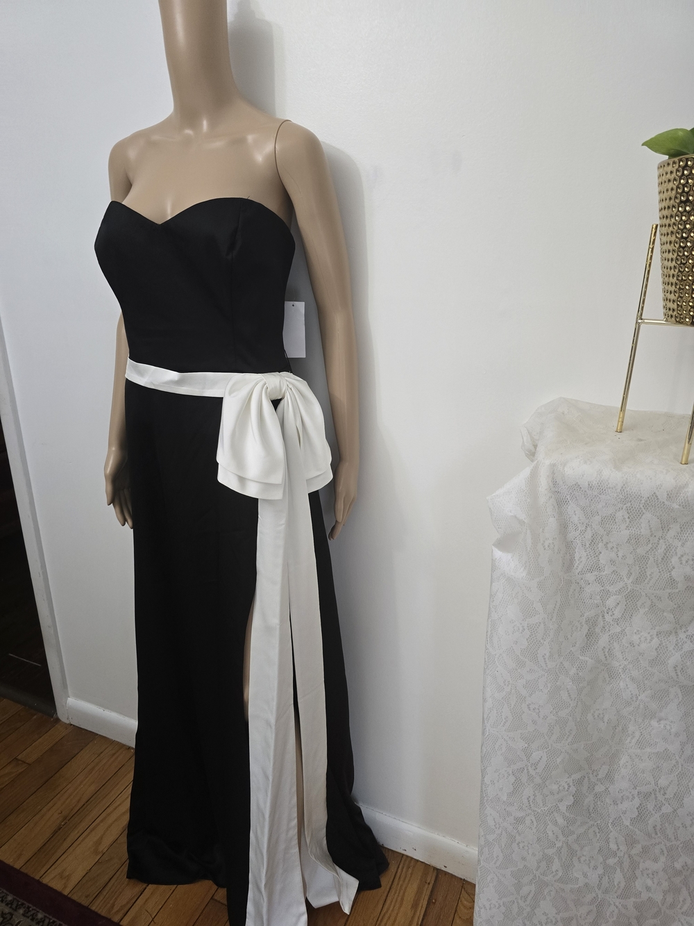 NWT Elegant Dress the Population Strapless Black Evening Gown with White Sash